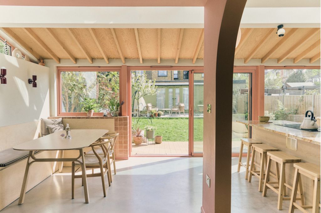 Property photo 2 of 42