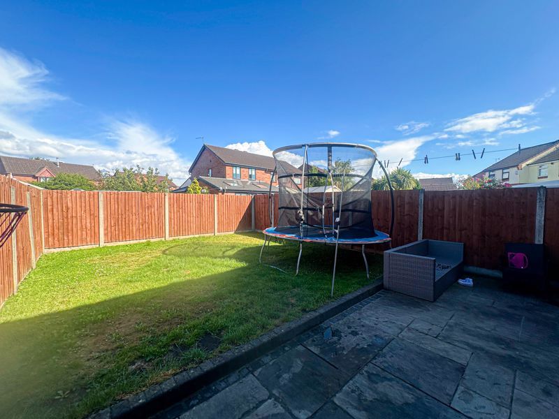Property photo 3 of 12 Photo 11