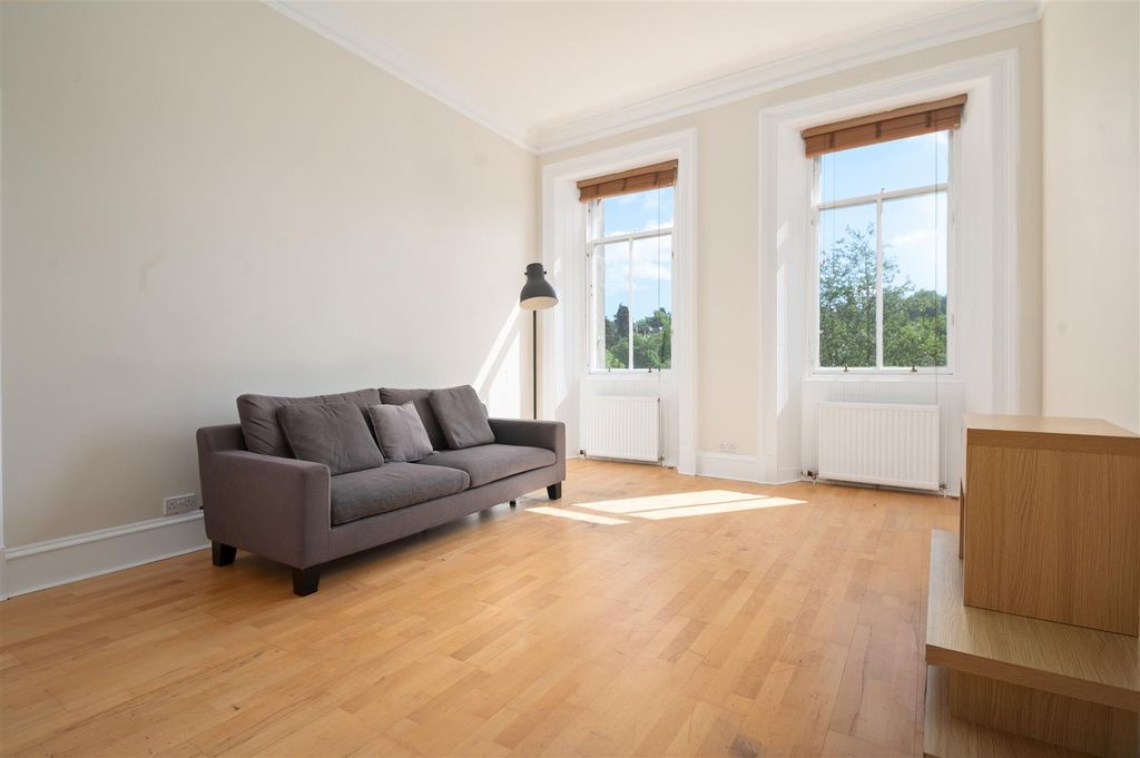 Property photo 3 of 18 S002.Jpg