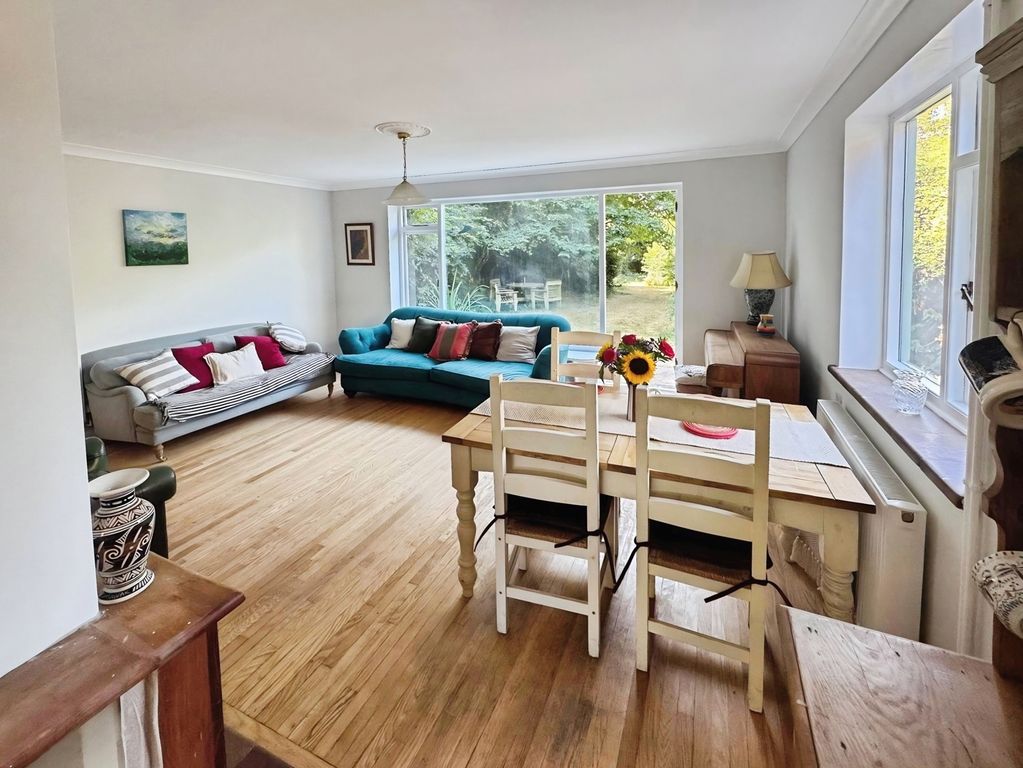 Property photo 3 of 14 Pbox-Img.Jpg