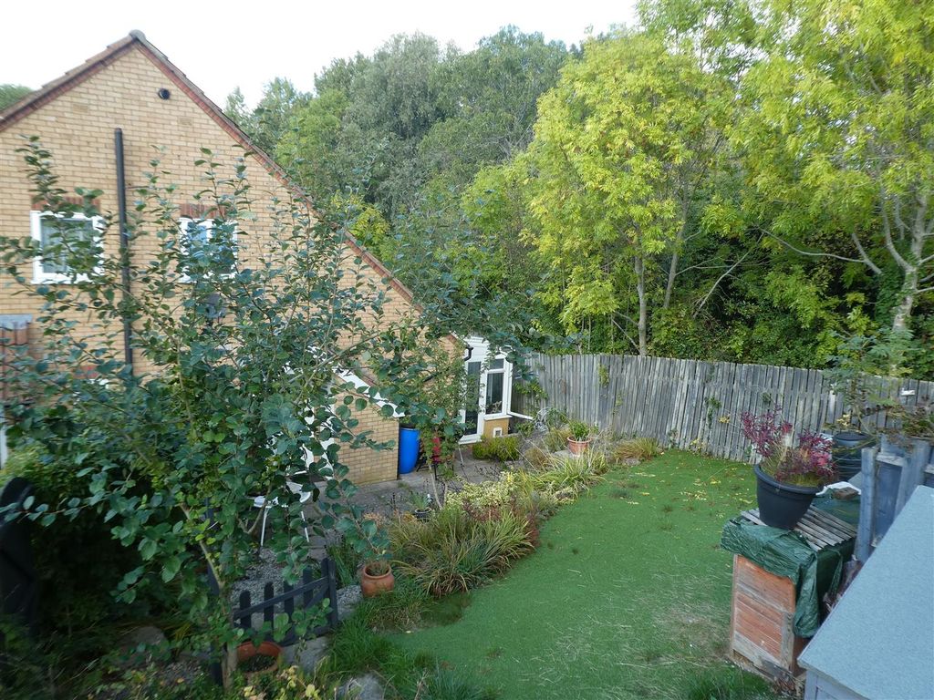 Property photo 2 of 11 1100149.Jpg