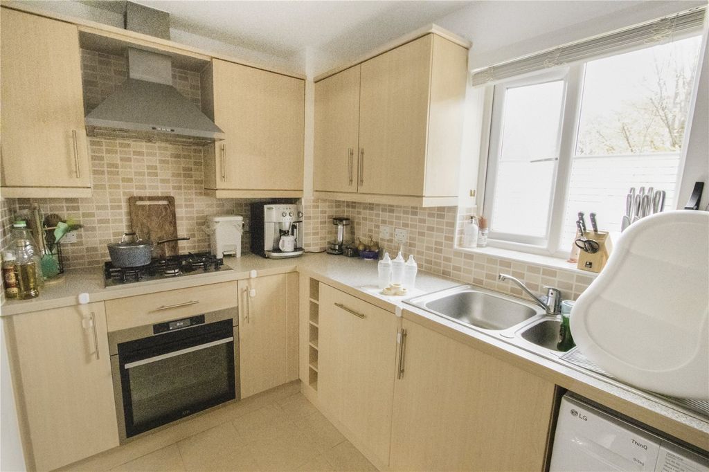 Property photo 2 of 10 Picture No. 09