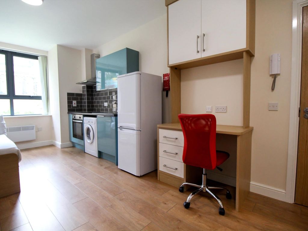 Property photo 3 of 5