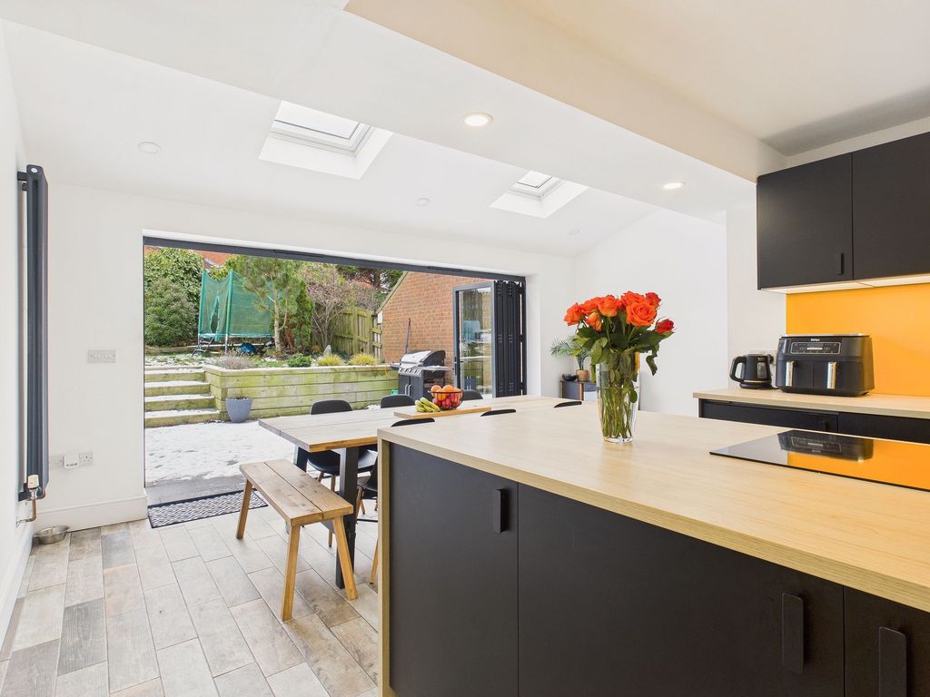 Property photo 3 of 15 Dining Kitchen