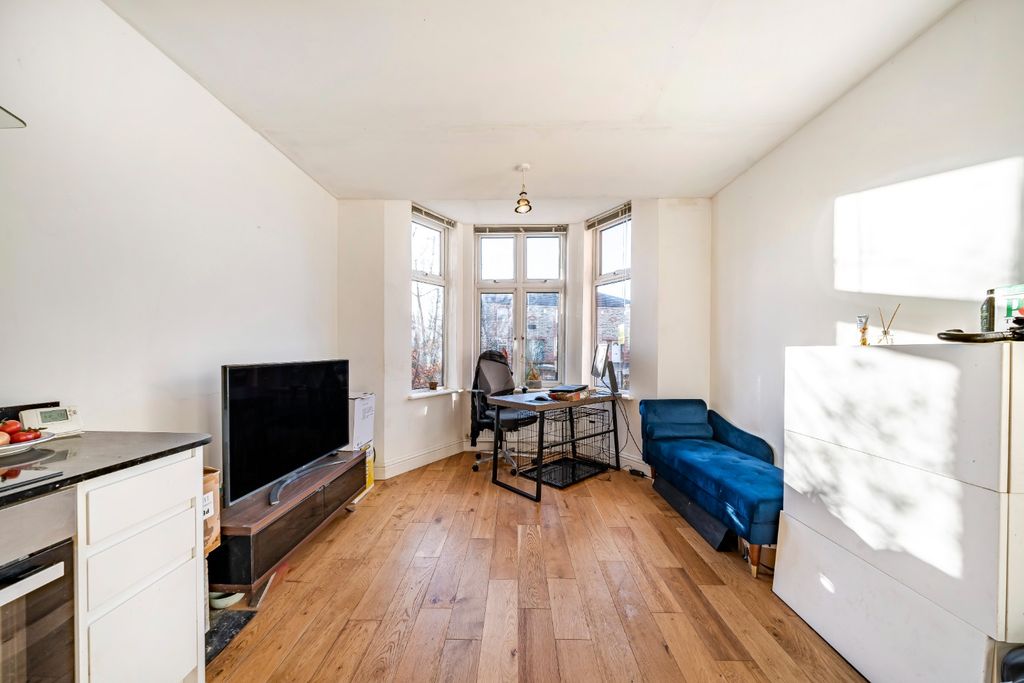 Property photo 2 of 12 3056624