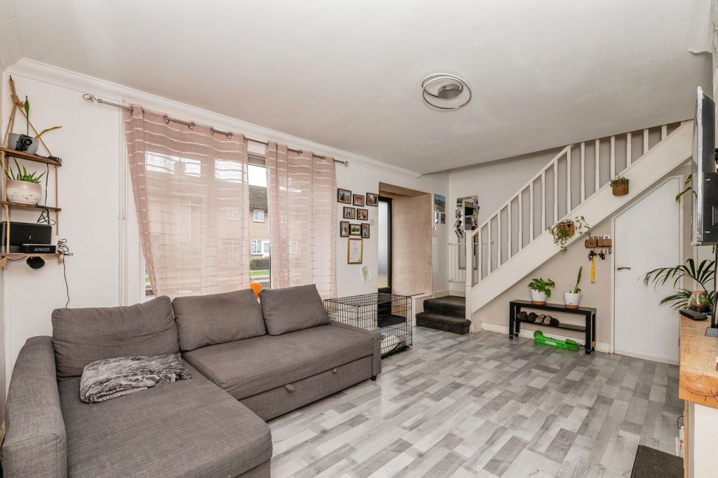 Property photo 2 of 17 Photography