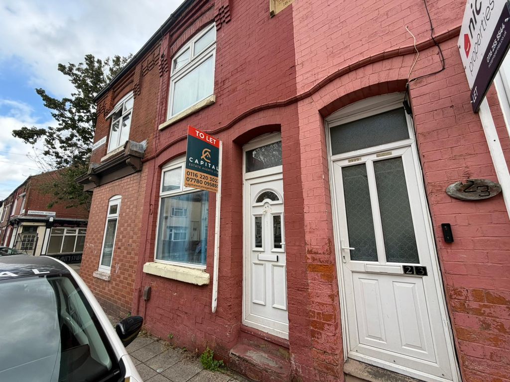 Property photo 1 of 10 2 Bed Terraced Home