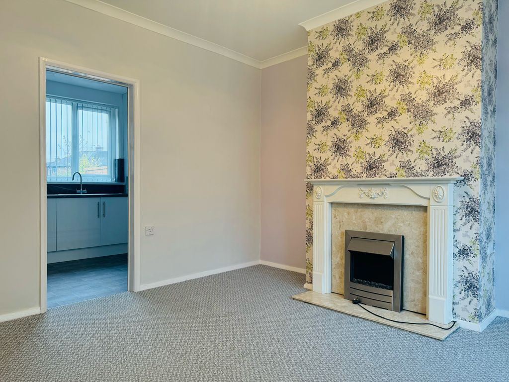 Property photo 3 of 13 Lancaster Lounge-2
