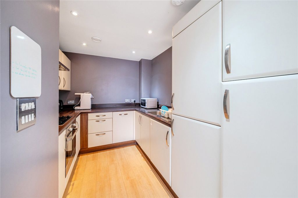 Property photo 2 of 12 Picture No. 34