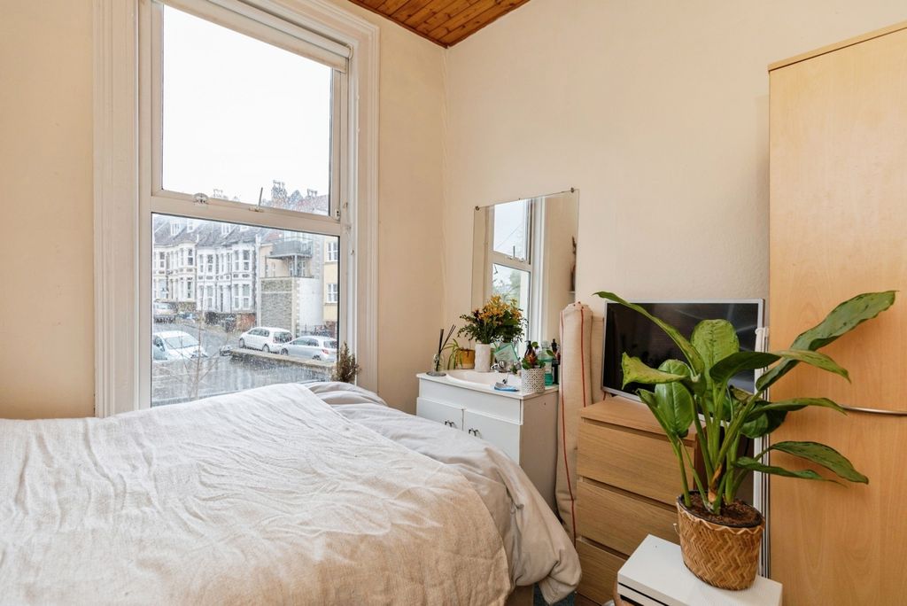 Property photo 3 of 4 Pbox-Img.Jpg