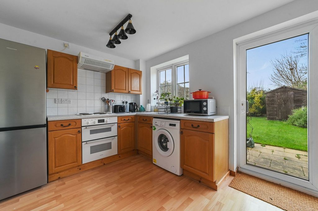 Property photo 3 of 19