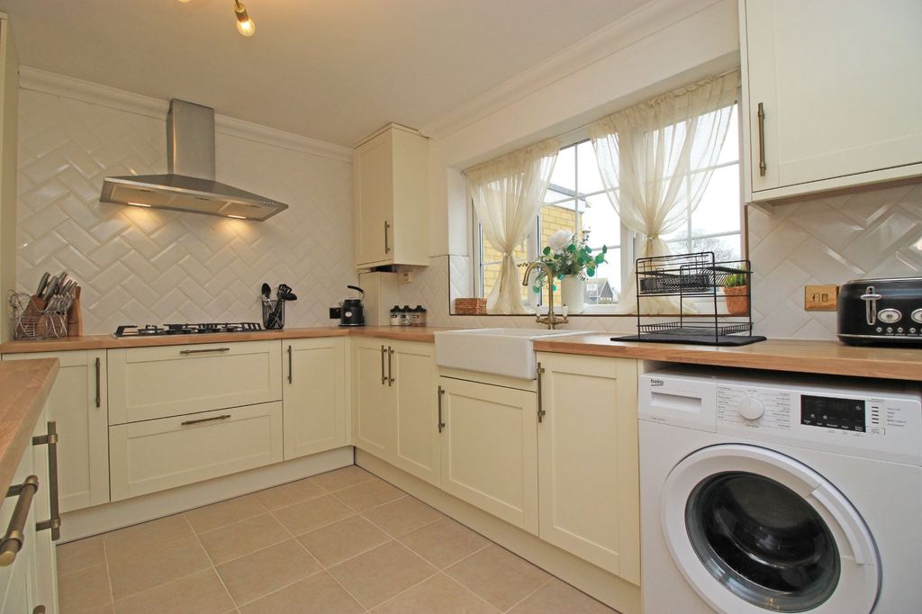 Property photo 3 of 22 Picture 3