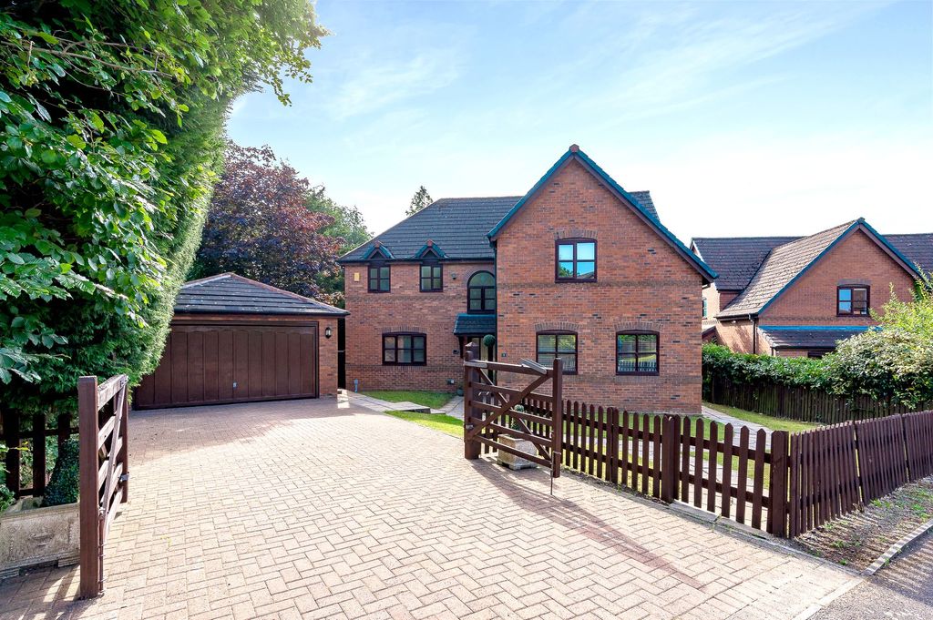 Property photo 1 of 42