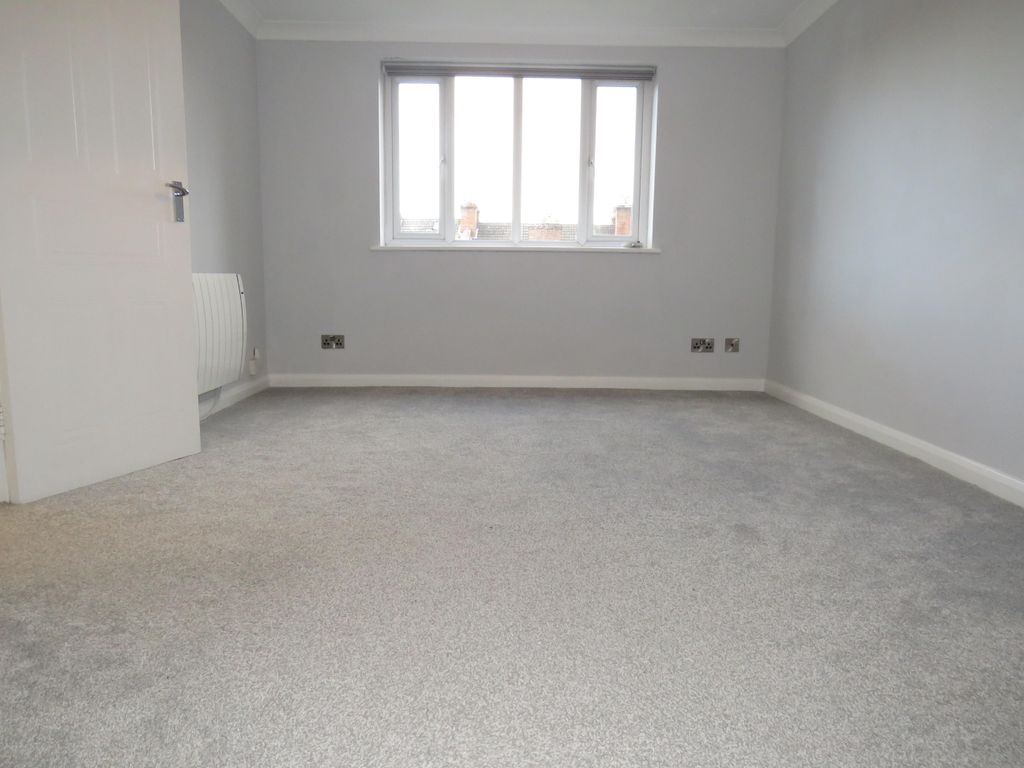 Property photo 3 of 8 Image