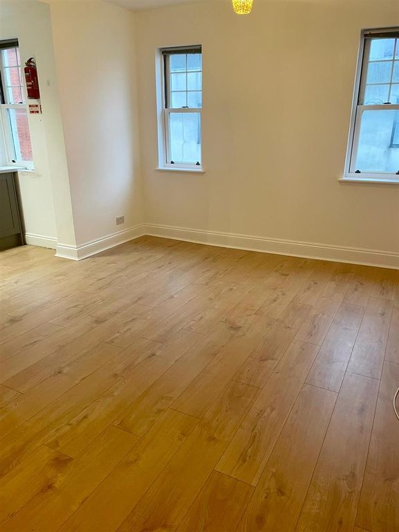 Property photo 2 of 13 Image00009.Jpeg