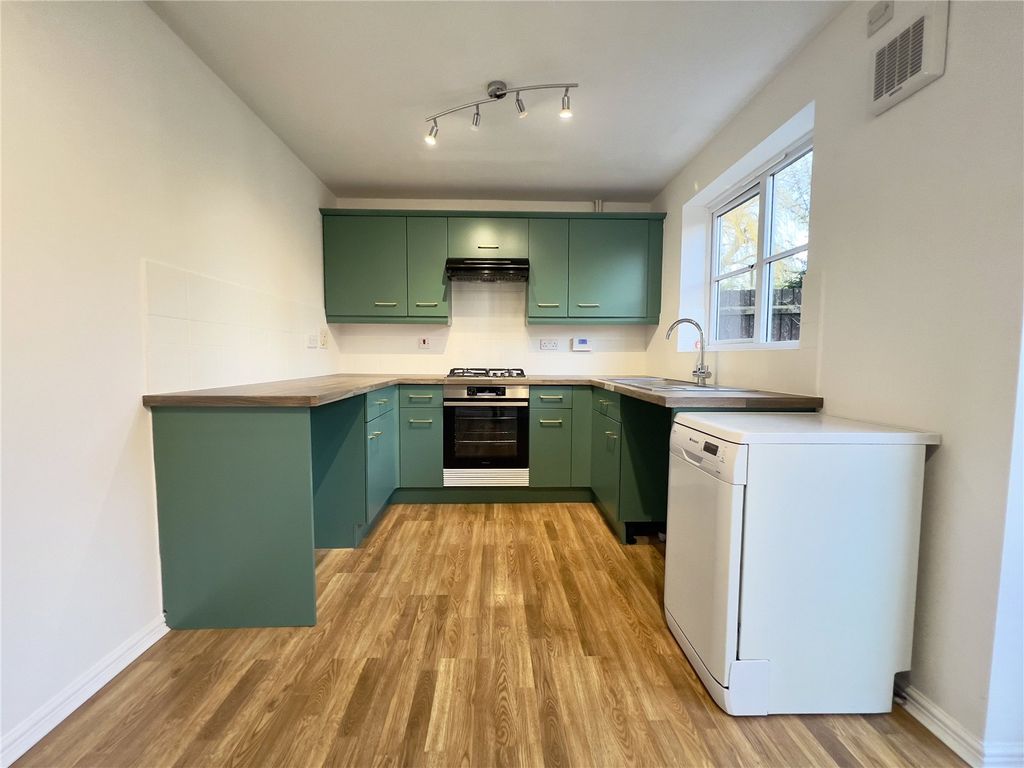 Property photo 2 of 12 Picture No. 09