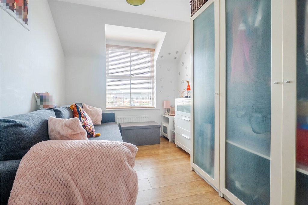 Additional image 7 of 2 bed flat for saleEastgate Court, Church Street, Dunstable, Bedfordshire LU5