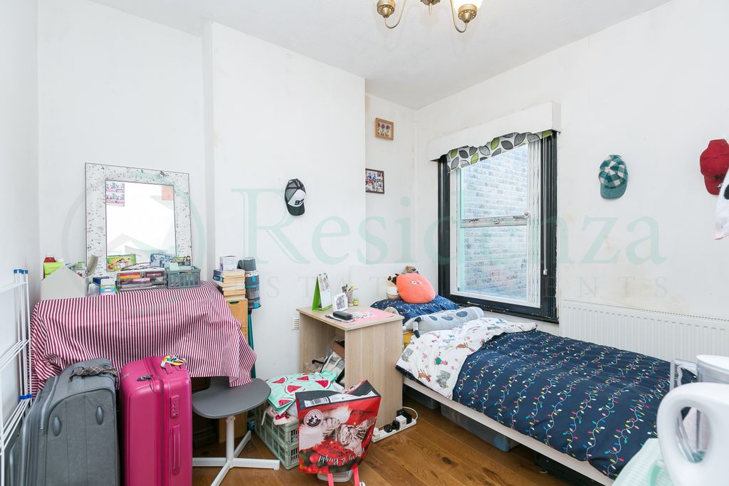 Property photo 2 of 4