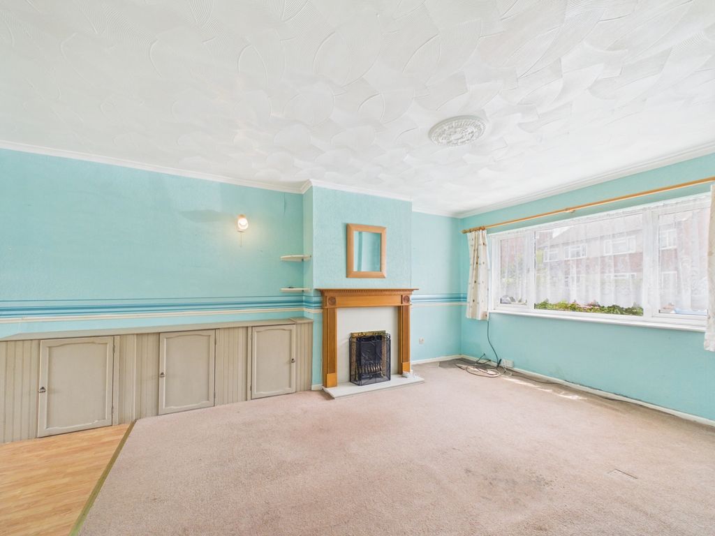 Property photo 3 of 18 Cam02023G0-Pr0239-Still003