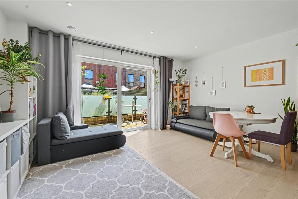 Property photo 2 of 16 13-82B0Gcpmsc -