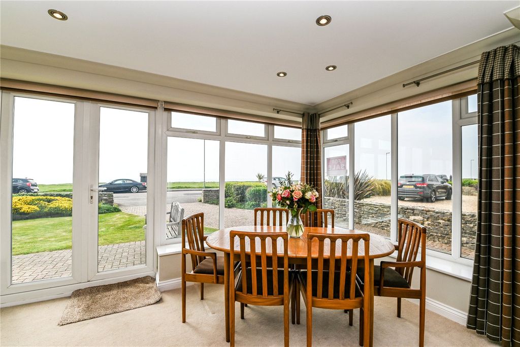Property photo 3 of 31 Picture No. 04