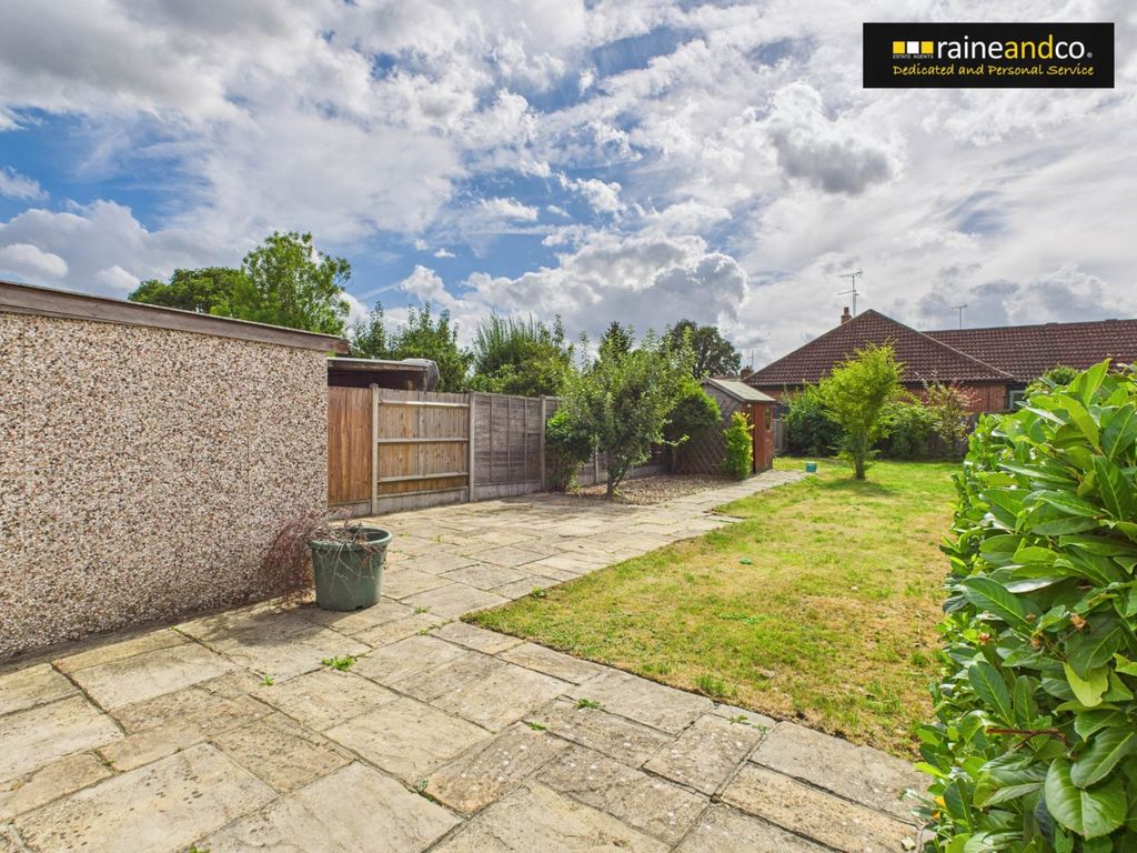 Property photo 2 of 26