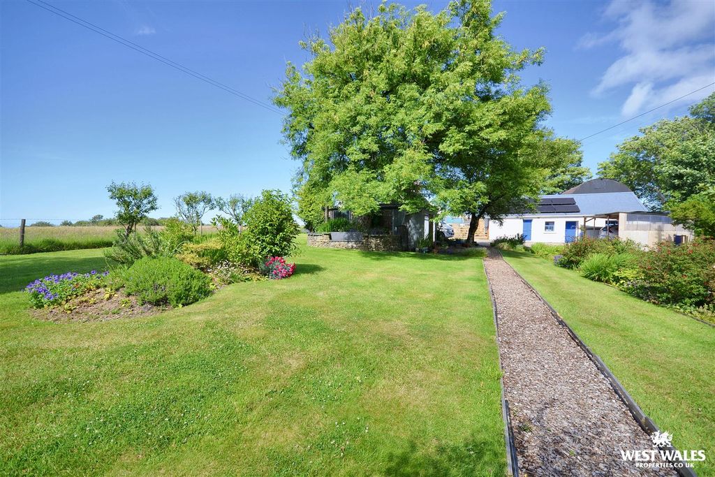 Property photo 2 of 46 Garden