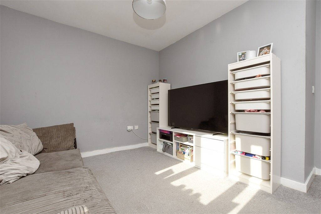 Property photo 3 of 11 Bedroom