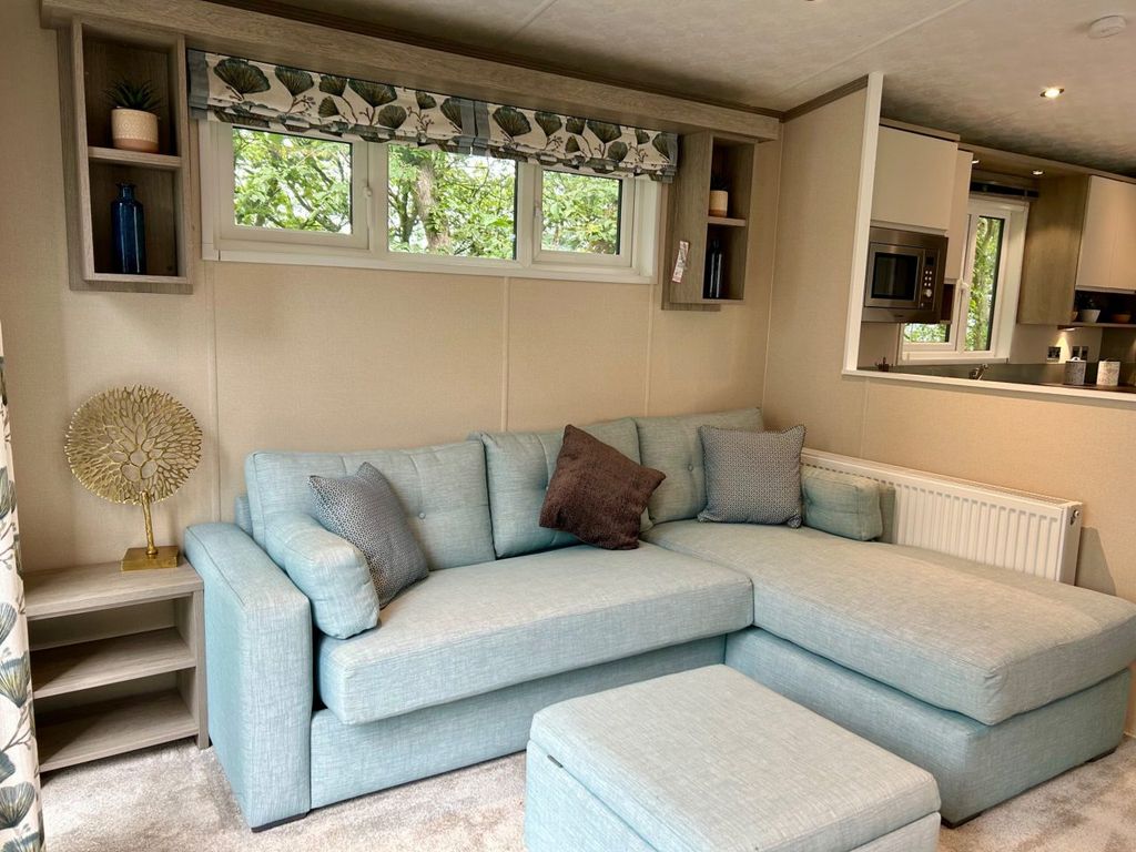 Property photo 1 of 7 - Pemberton Rivington For Sale