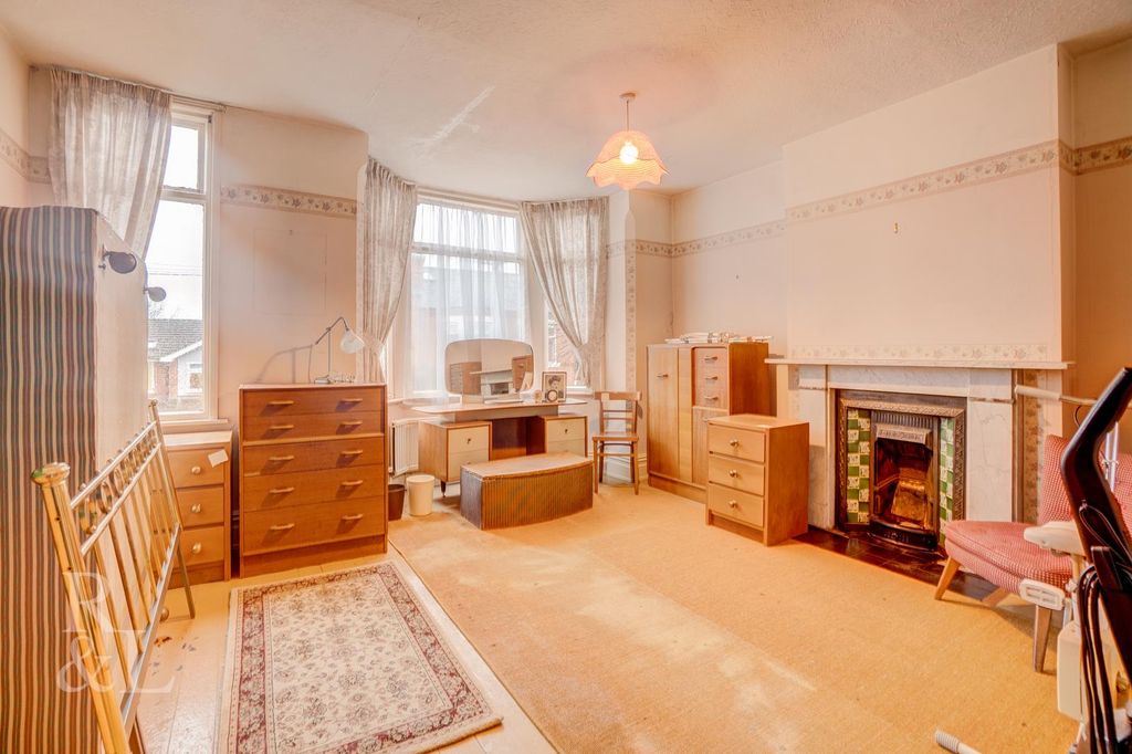 Property photo 2 of 13 Batched (9).Jpg