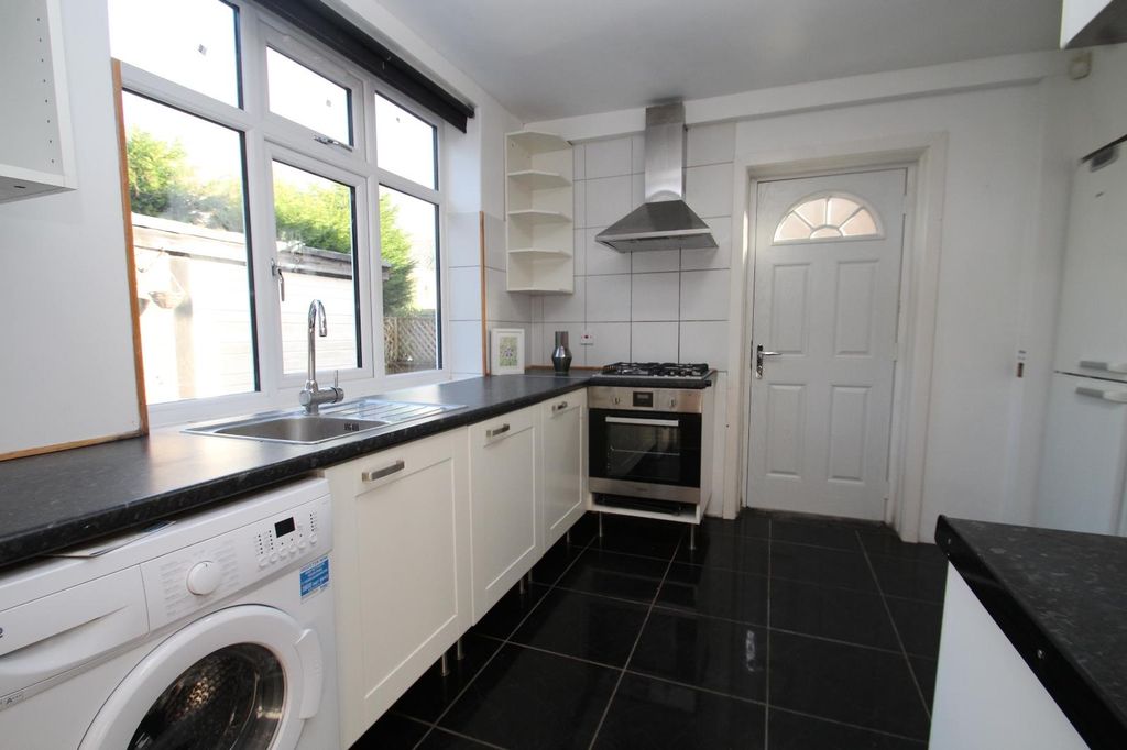 Property photo 3 of 13 0 General