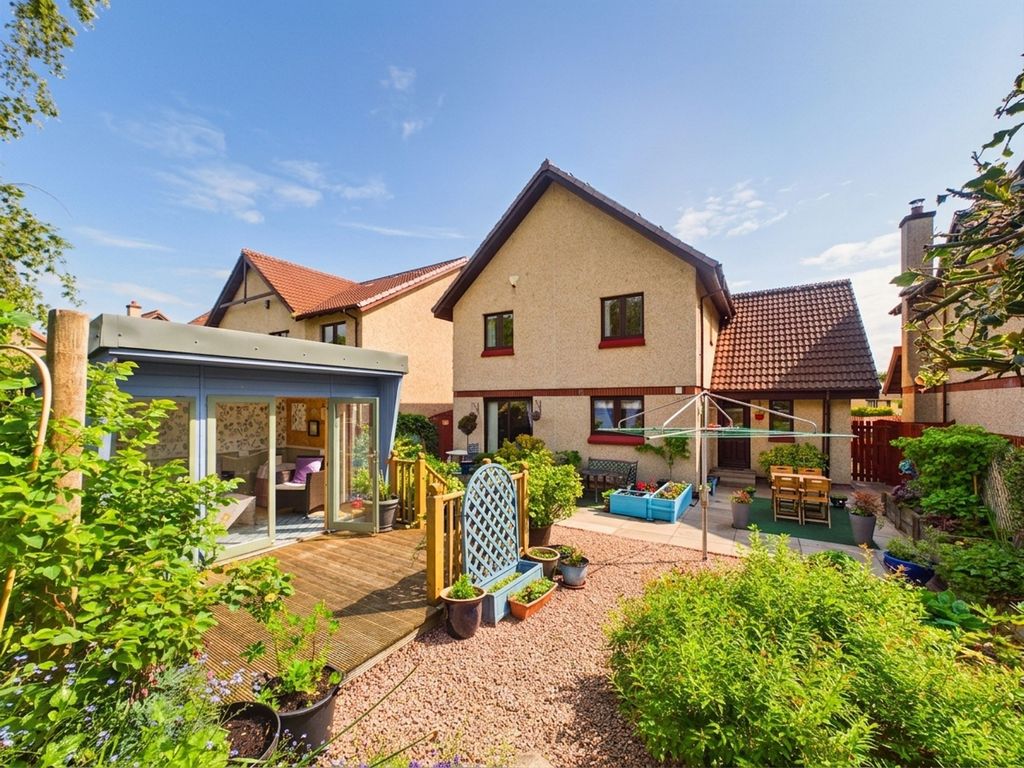 Property photo 2 of 42