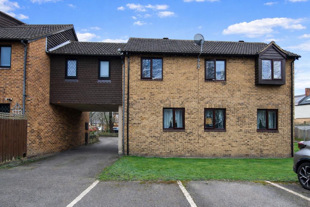 Property photo 1 of 12