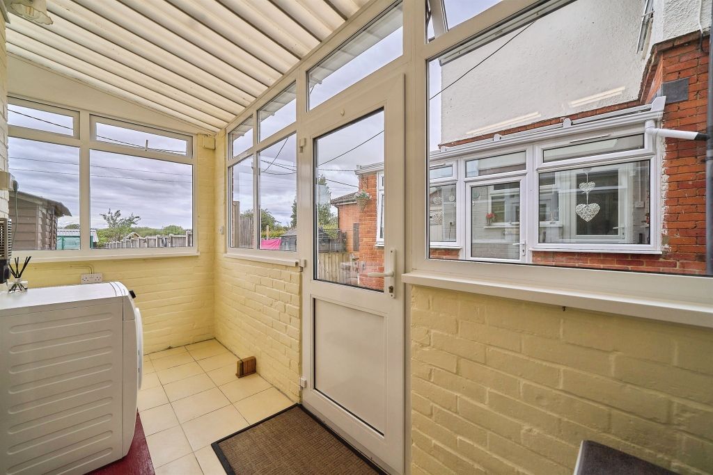 Property photo 2 of 23