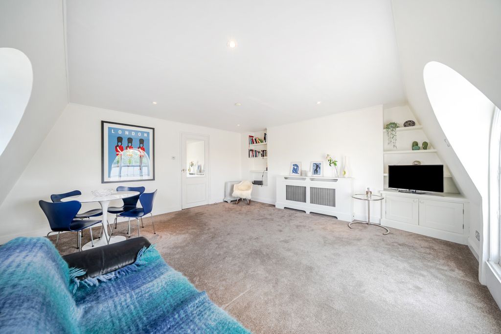 Property photo 2 of 21 1515748-12-1A07B3...