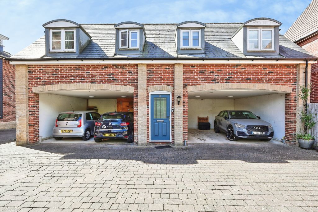 Property photo 1 of 20 d0ba7Fe8-126