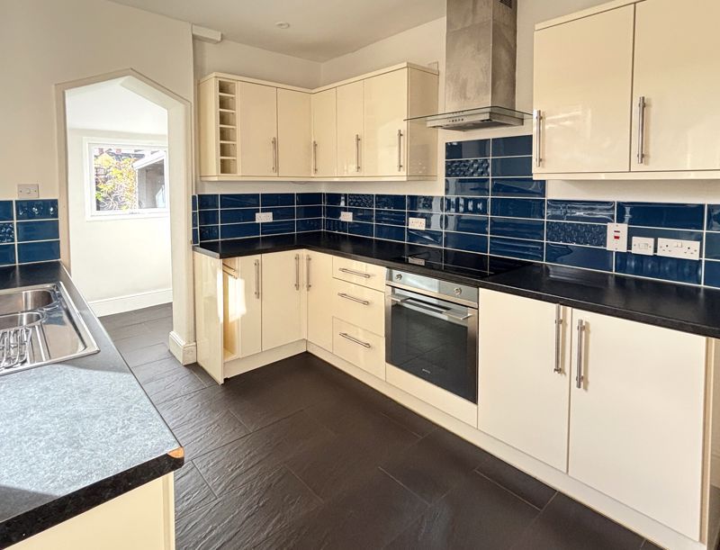 Property photo 2 of 13 Photo 6