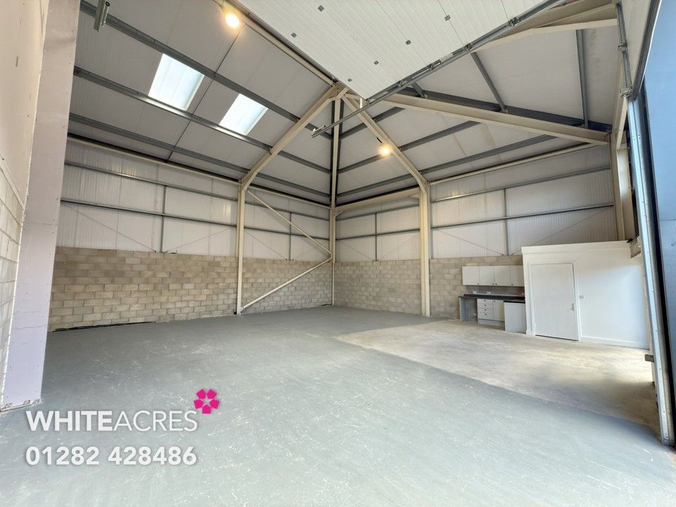 Property photo 3 of 6 Photo 24