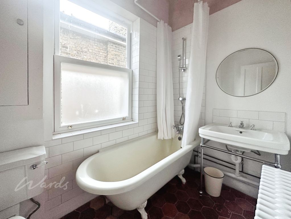 Property photo 3 of 10 Ath Moiz Ff Bath Use