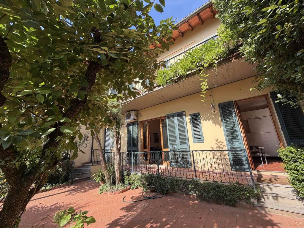 Property photo 2 of 30