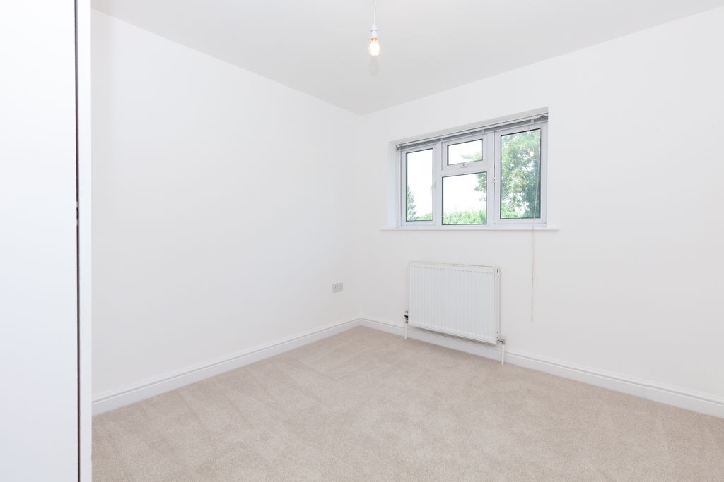 Property photo 3 of 10 Photo 03