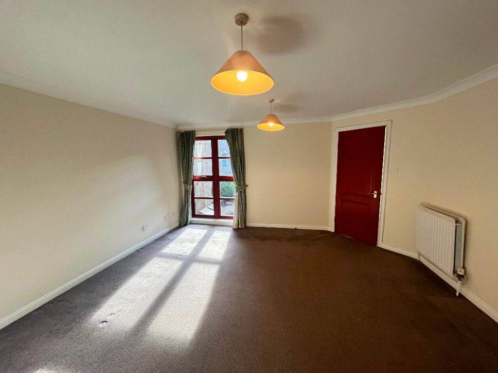 Property photo 3 of 9 Photo 3