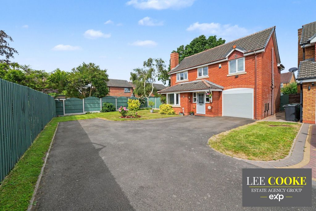 Property photo 2 of 57