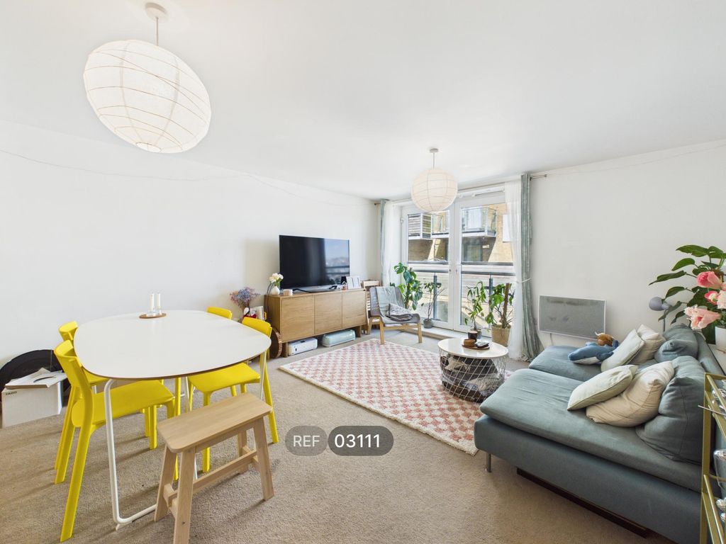Property photo 1 of 17 Living Room