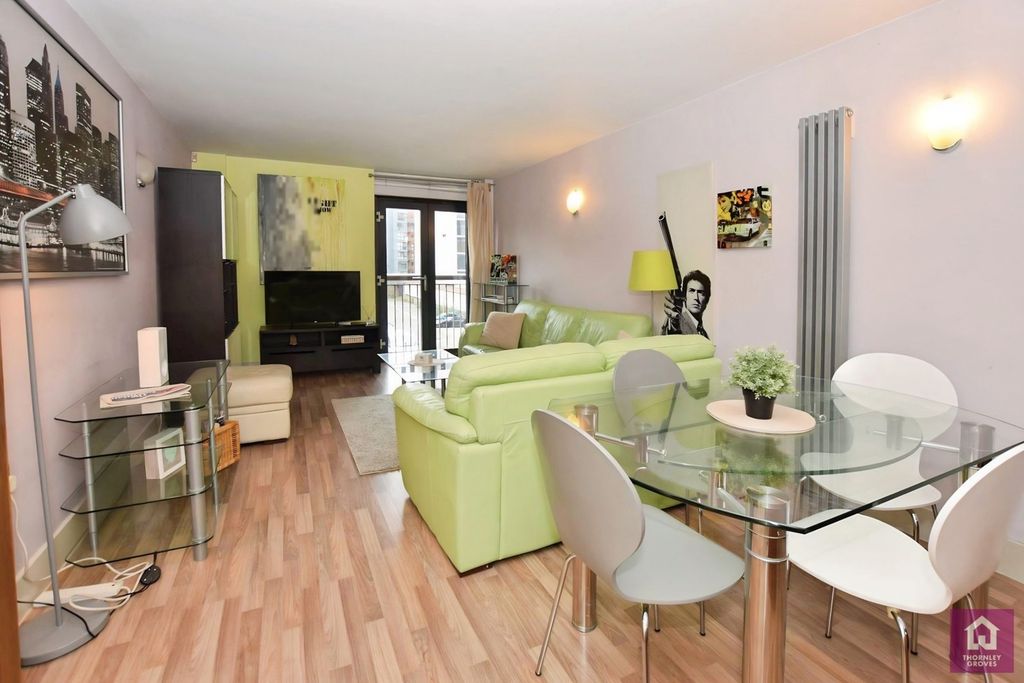Property photo 3 of 16 Pbox-Img.Jpg