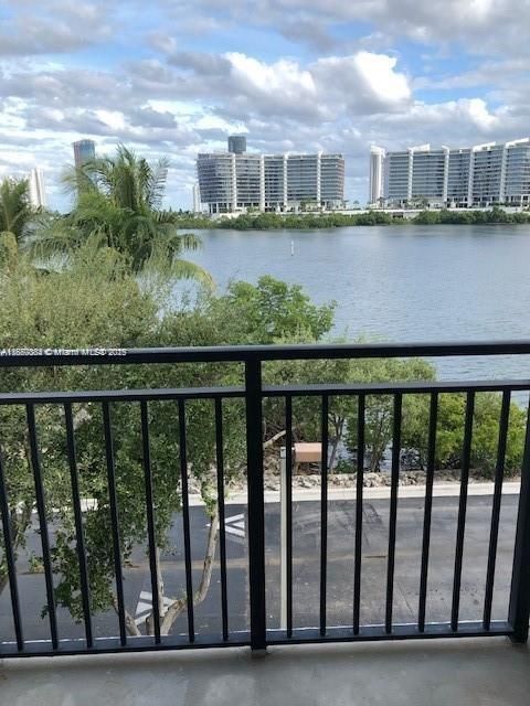 Property photo 3 of 31 <Alttext/>