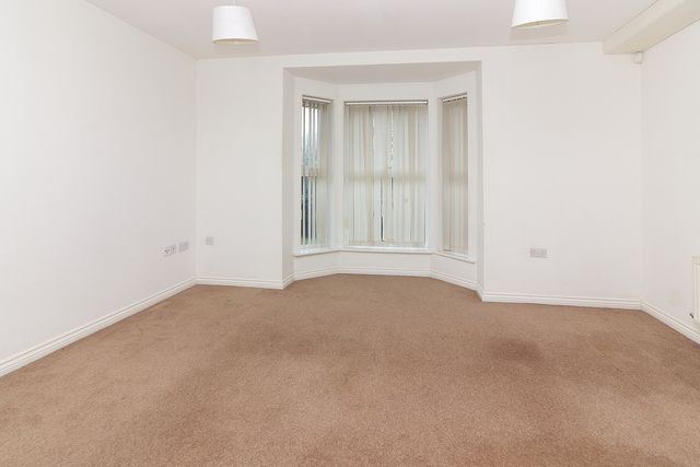 Property photo 3 of 8 Living Room