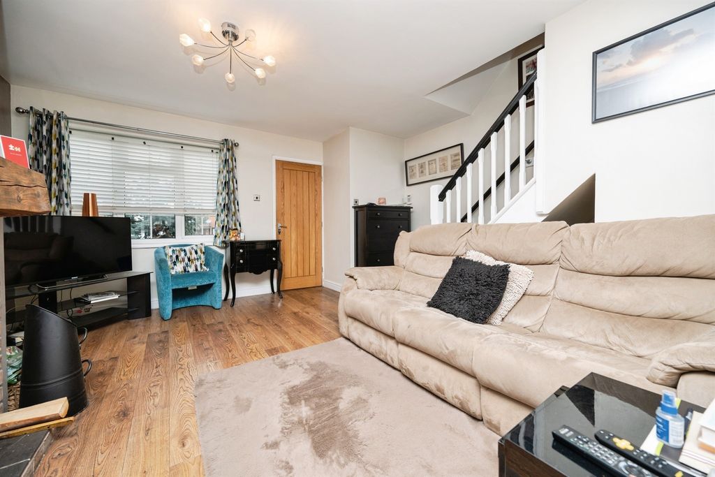 Property photo 3 of 13