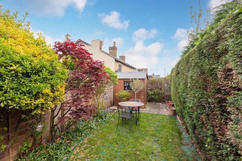 Property photo 2 of 13