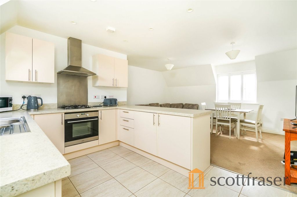 Property photo 2 of 10 Kitchen